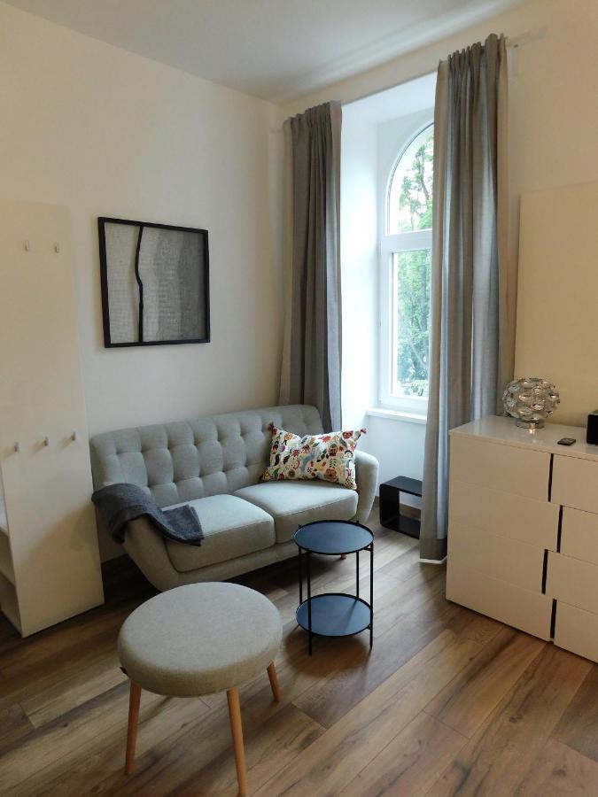 Max, Ruhige Sonnige Wohnung In Praternahe เวียนนา ภายนอก รูปภาพ