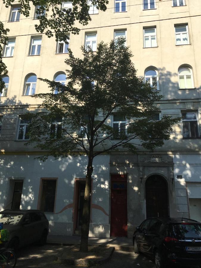 Max, Ruhige Sonnige Wohnung In Praternahe เวียนนา ภายนอก รูปภาพ
