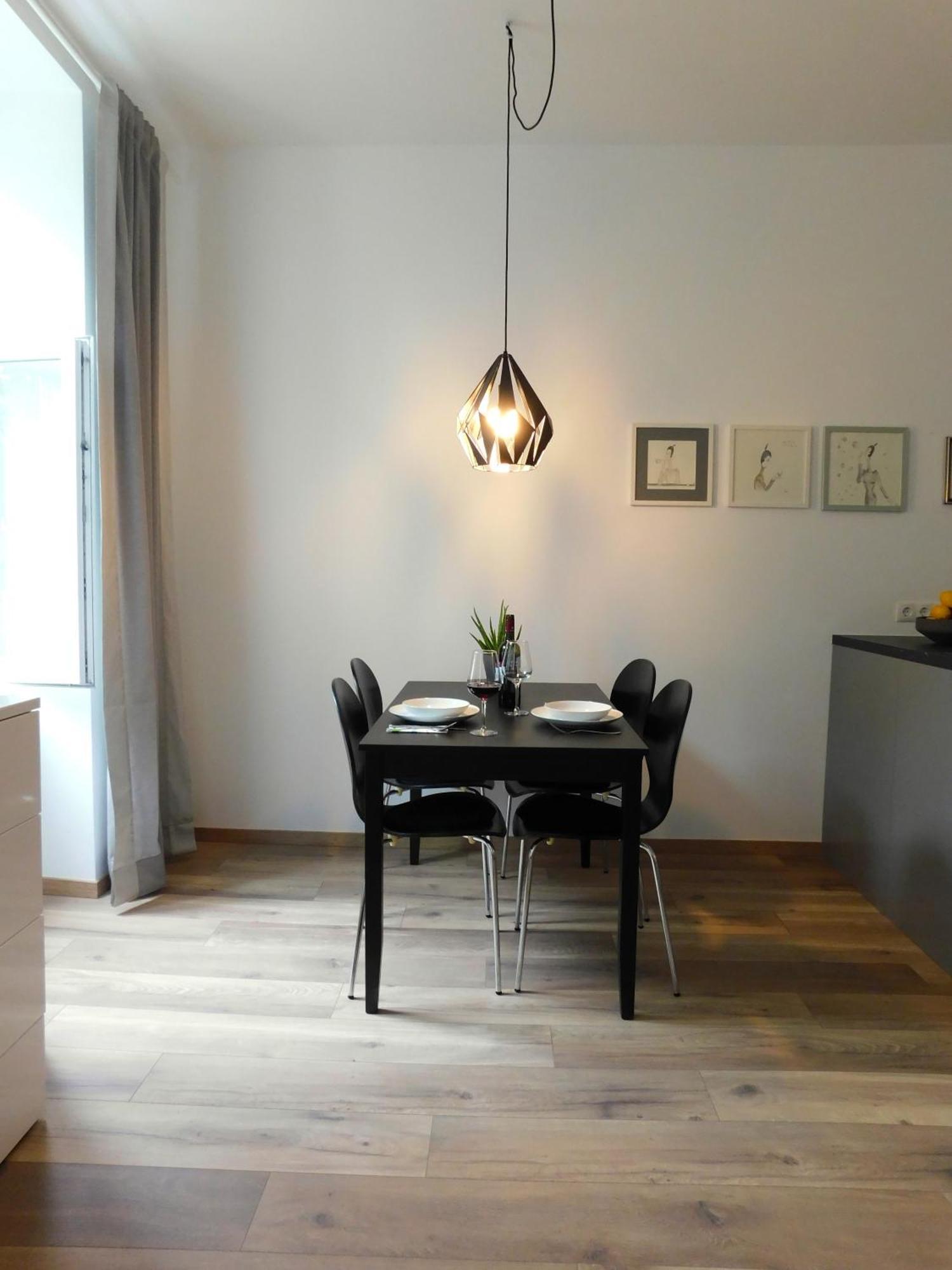 Max, Ruhige Sonnige Wohnung In Praternahe เวียนนา ภายนอก รูปภาพ